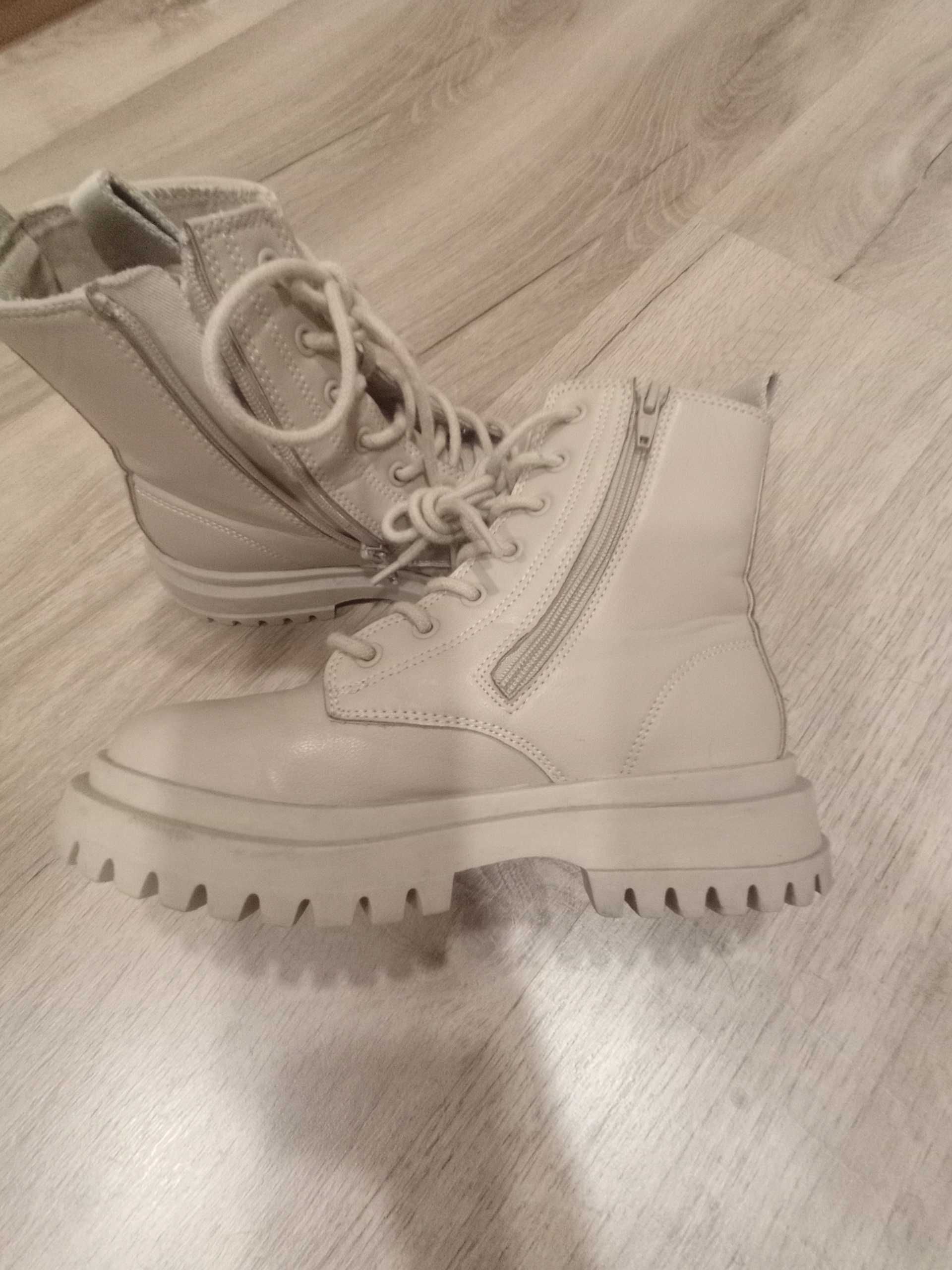 Botas criança Zara