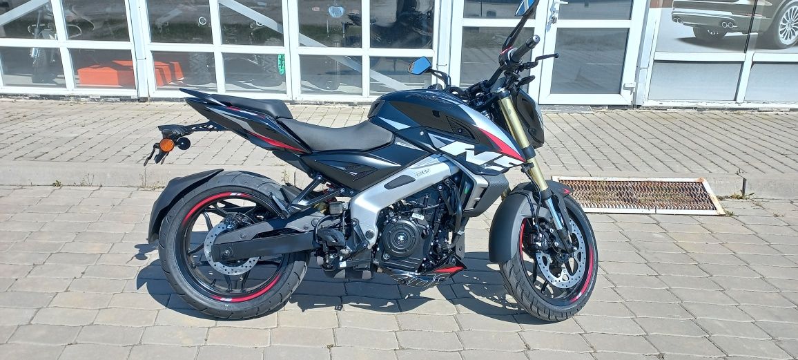 Bajaj Pulsar NS400 2025 офіціал новий
