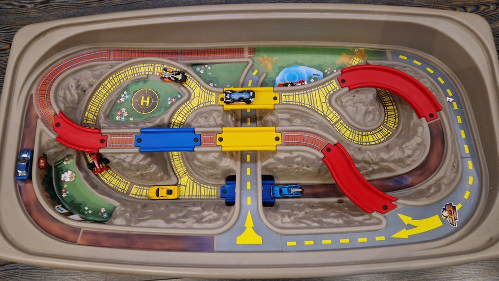 Tor samochodowy stolik Kanion Step2