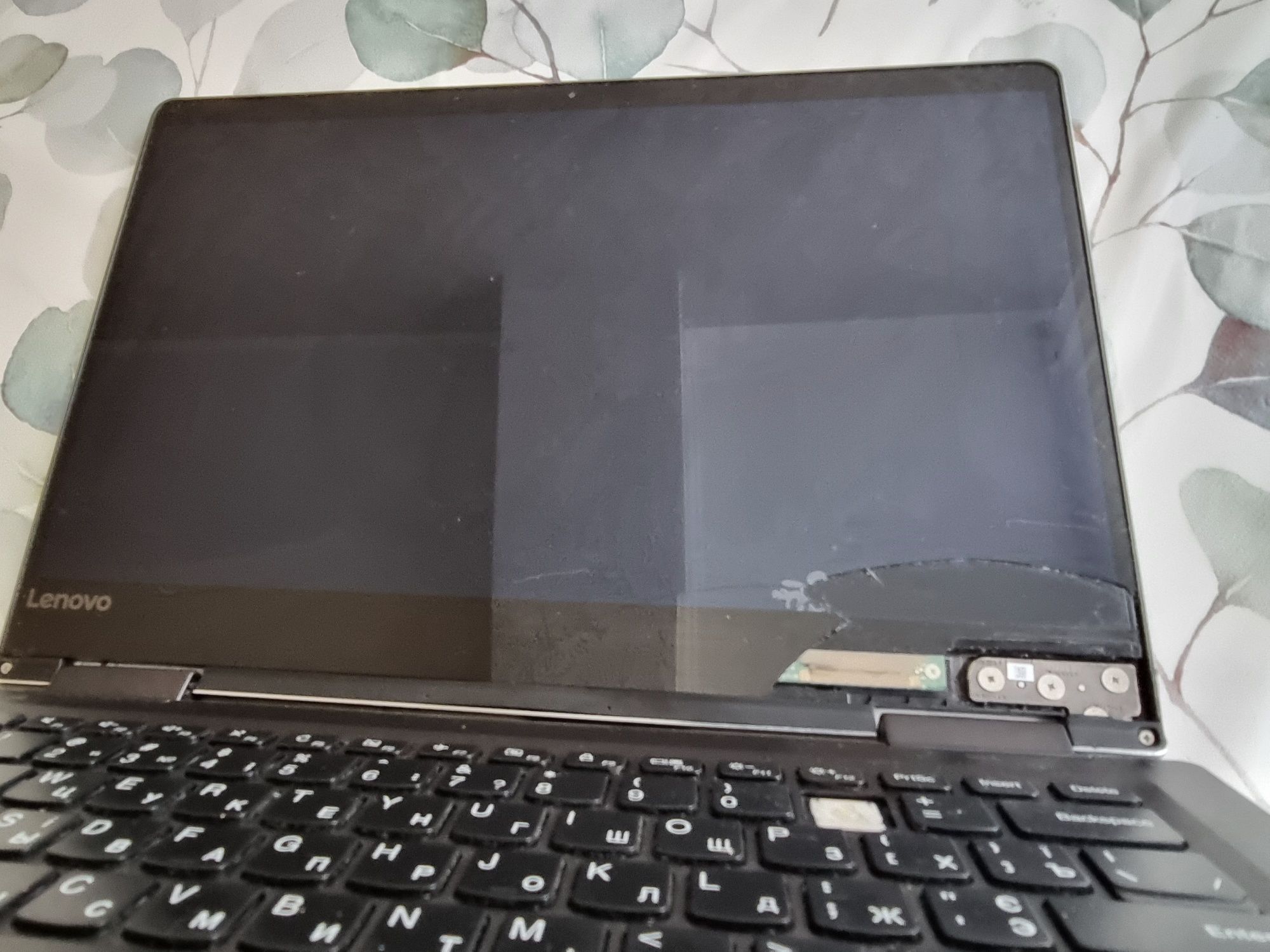 Lenovo 710-14ikb/i5-7200u/Nvidia 940mx/ram 8 gb/ssd 256 gb
