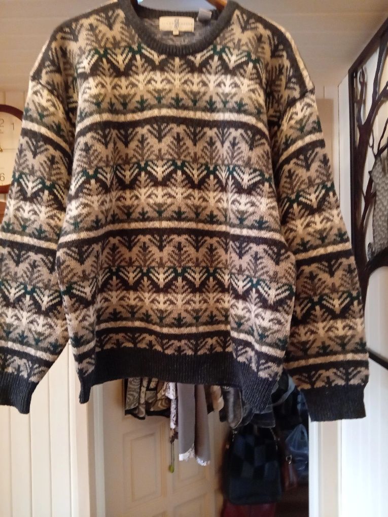 Sweter 100 % wełny