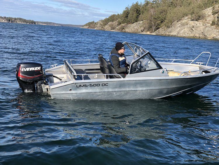 Łódź aluminiowa UMS 545 DC Professional