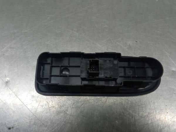 Comando / botão / interruptor vidros frente direito PEUGEOT 308 CC