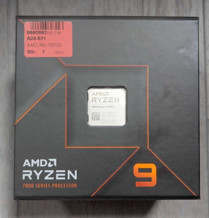 Процесор AMD Ryzen 9 7950X (100-100000514WOF)