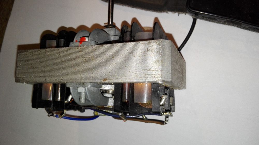 silnik do magnetofonu szpulowego SAZ-1,9tr2 stan bdb sprawny