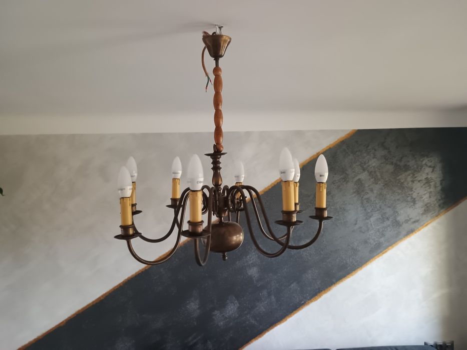 Stary żyrandol mosiężny 8 ramienny