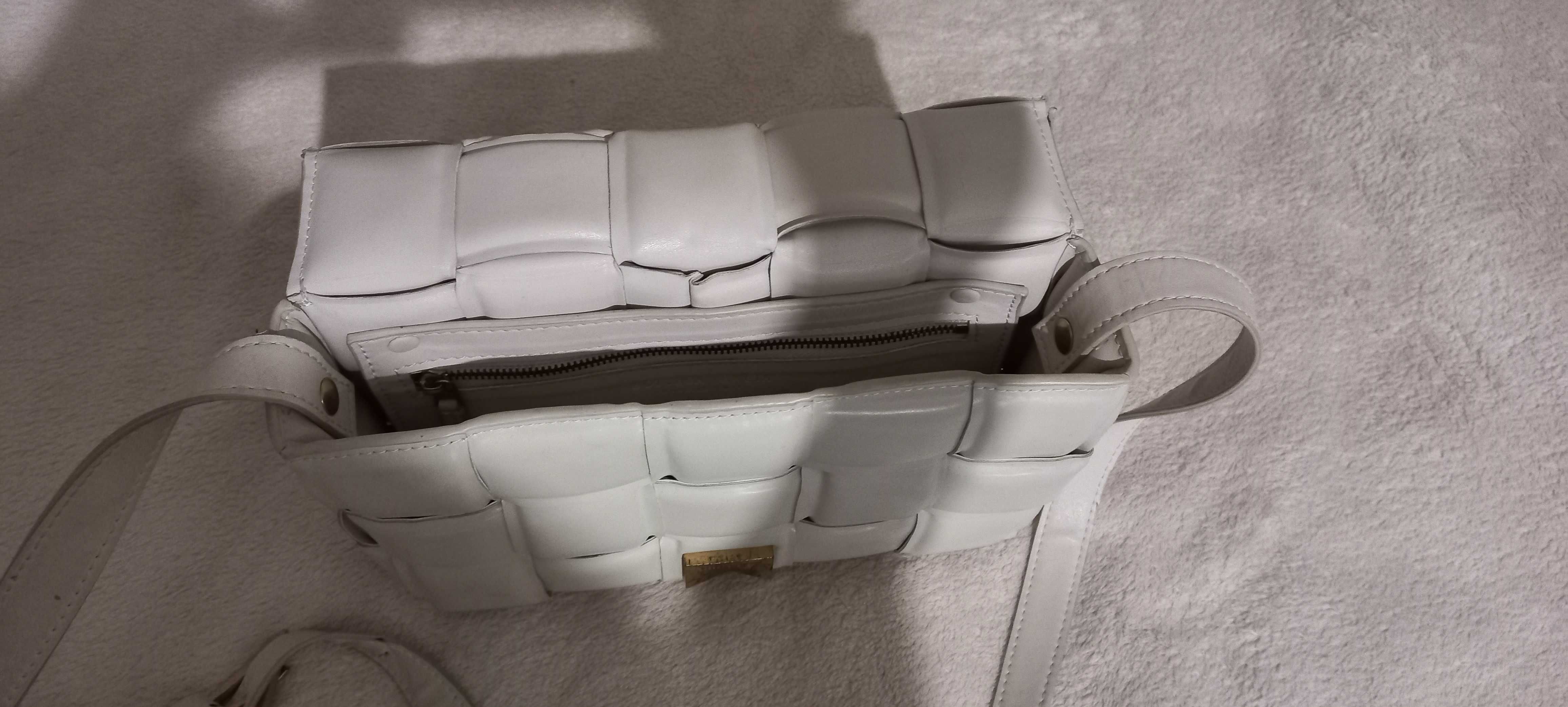 Продам итальянскую сумку Bottega Veneta