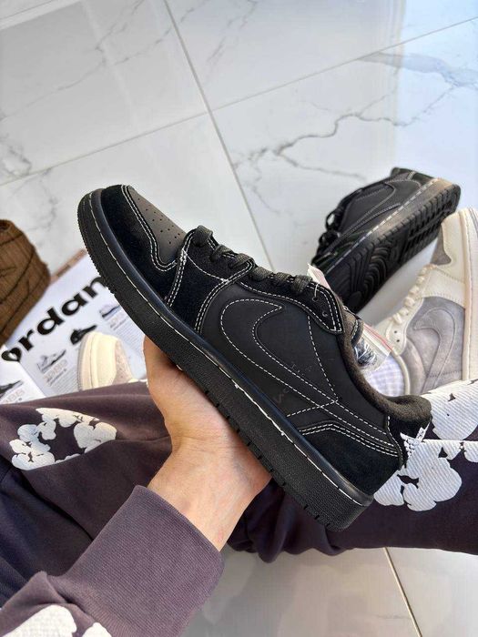 Чоловічі кросівки Retro Nike Air Jordan “Travis Scott” чорний NK801-N