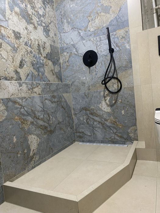 Виконую ремонтні роботи