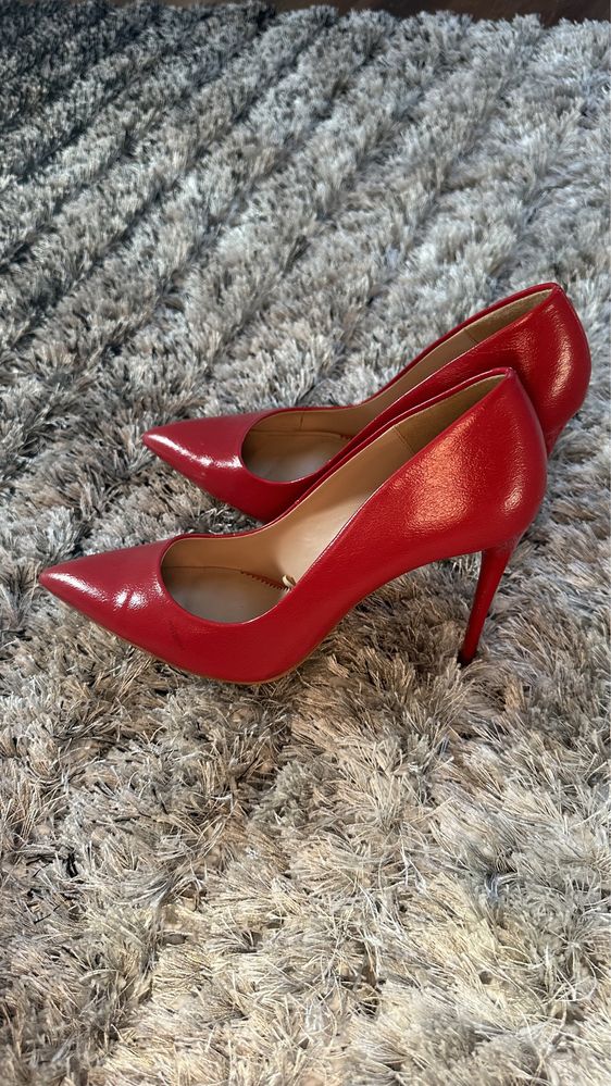 Zara woman szpilki red 40