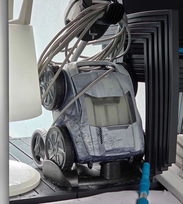 Robot aspirador piscinas