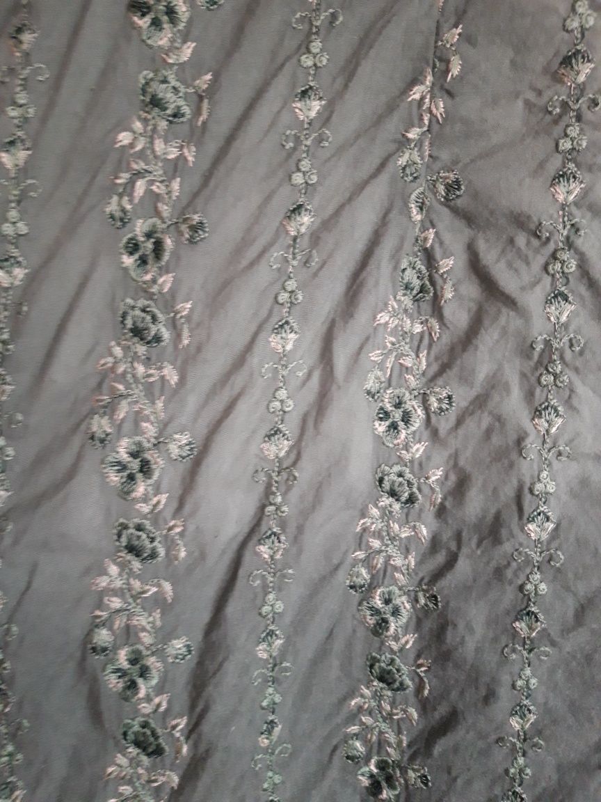 Elegancka sukienka z kwiatowym haftem rozmiar 48/50/52  5XL