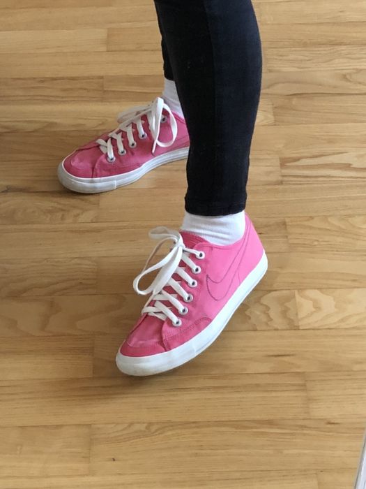 Trampki tenisówki Nike różowe materiałowe na wiosnę na lato