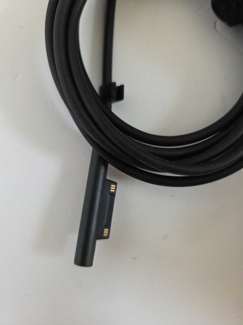 Блок живлення Microsoft Surface Pro 1706 15V 4.0A 65W