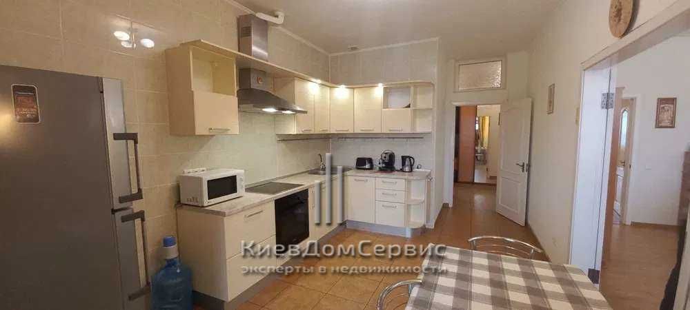 Продам 2к квартиру Печерський Печерськ Коновальця,36В