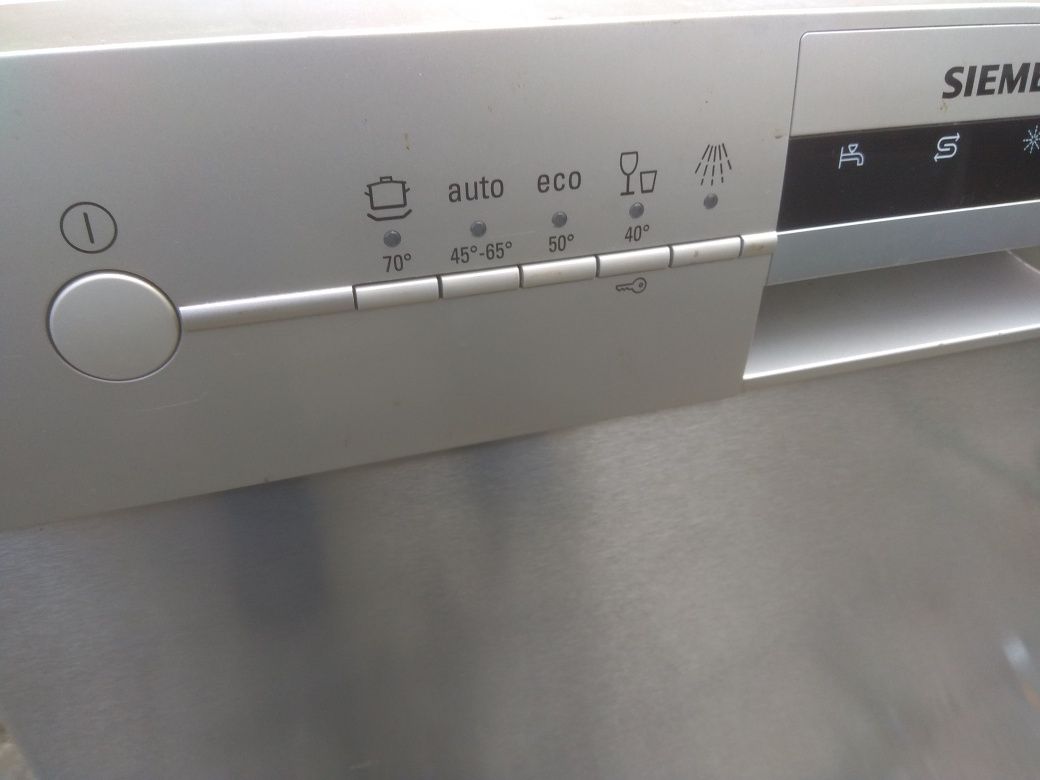 Zmywarka Bosch Siemens,60cm podblatowa inoxx.