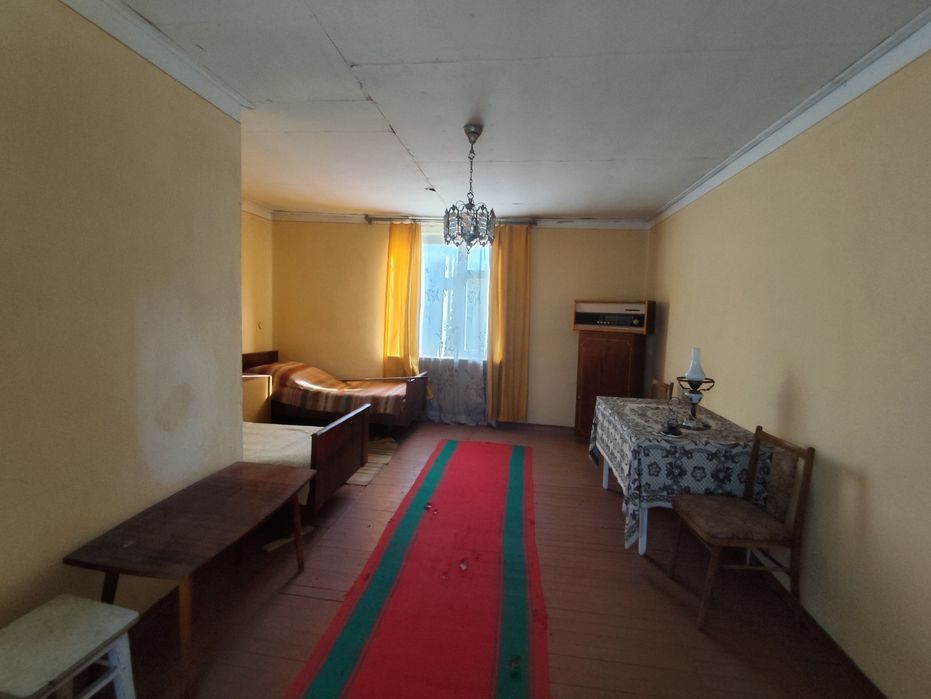 Дача с Івашківці поряд з лісом та ставком