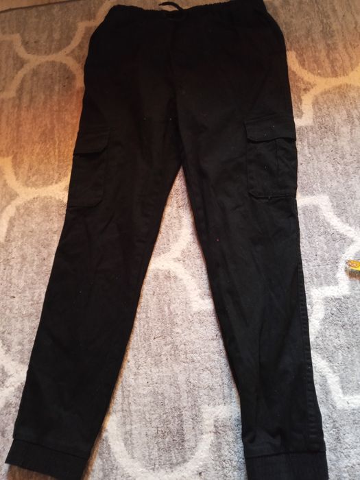 Spodnie eleganckie chłopięce na 158 ,typu jogery