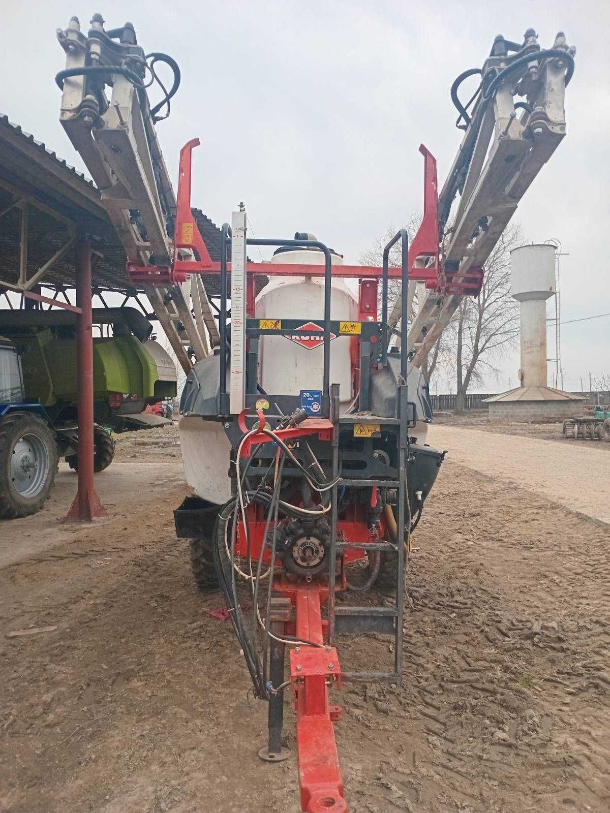 Продам обприскувач навісний KUHN LEXIS 3000