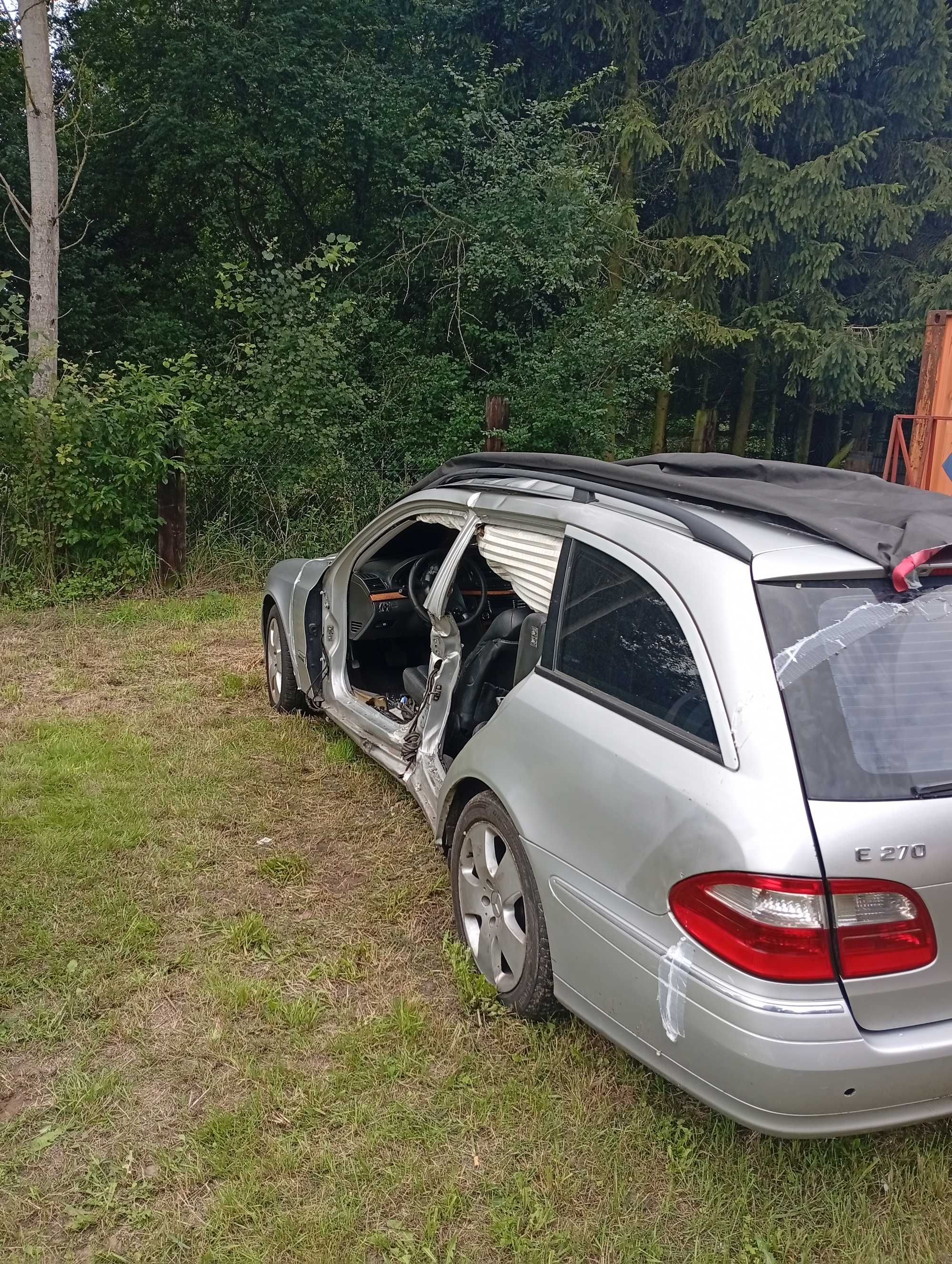 Mercedes Benz E270