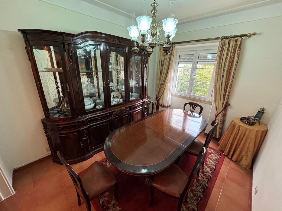 Mobília sala jantar Nogueira impecável