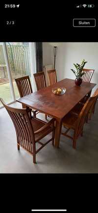Stół z drewna tekowego wraz z ośmioma krzesłami