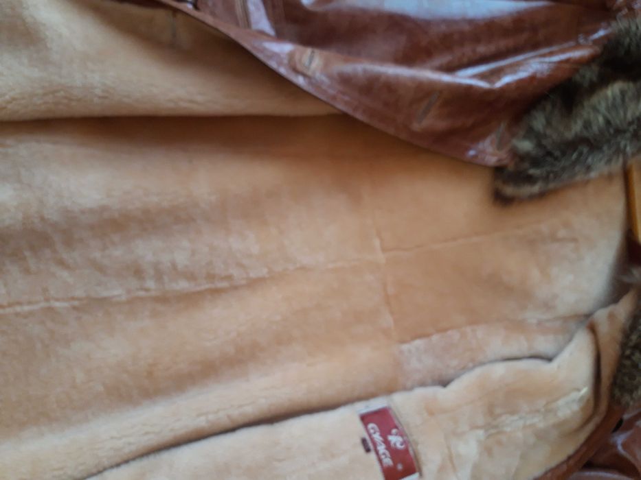 Женская дубленка