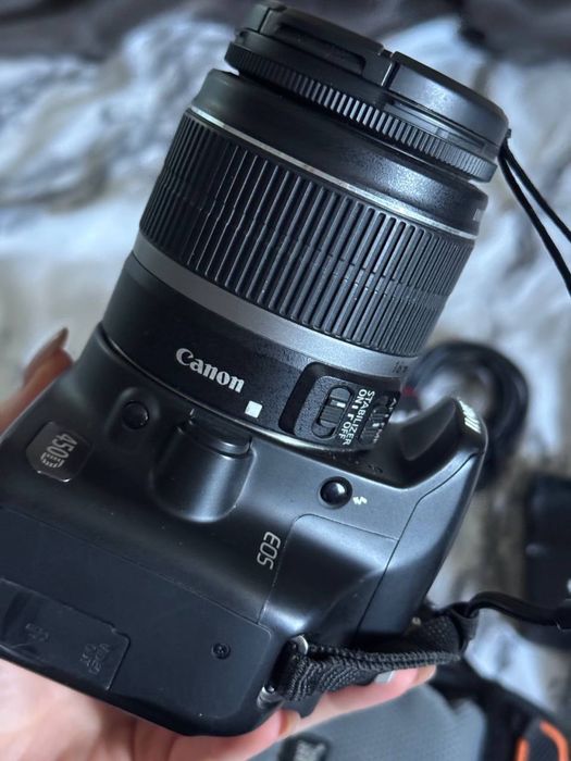 зеркальный фотоаппарат Canon EOS 450D (Rebel XSi).