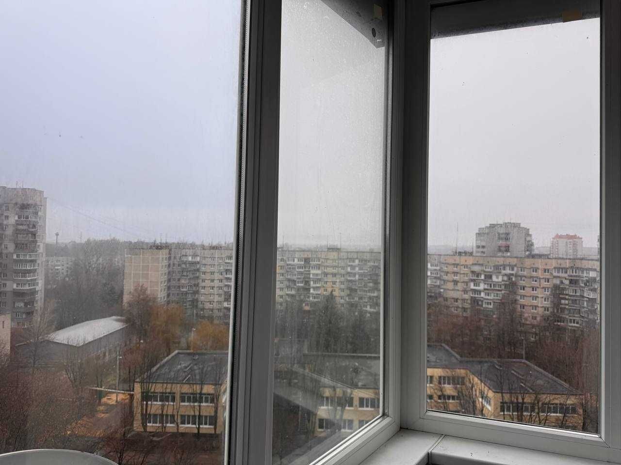 Сдам 3 комн квартиру как 2 комнатную Тополь-3,дом 80