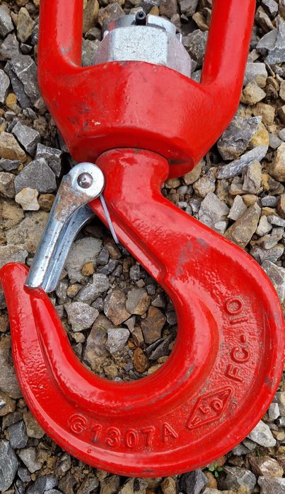 Гак поворотний вантажний 11.5т