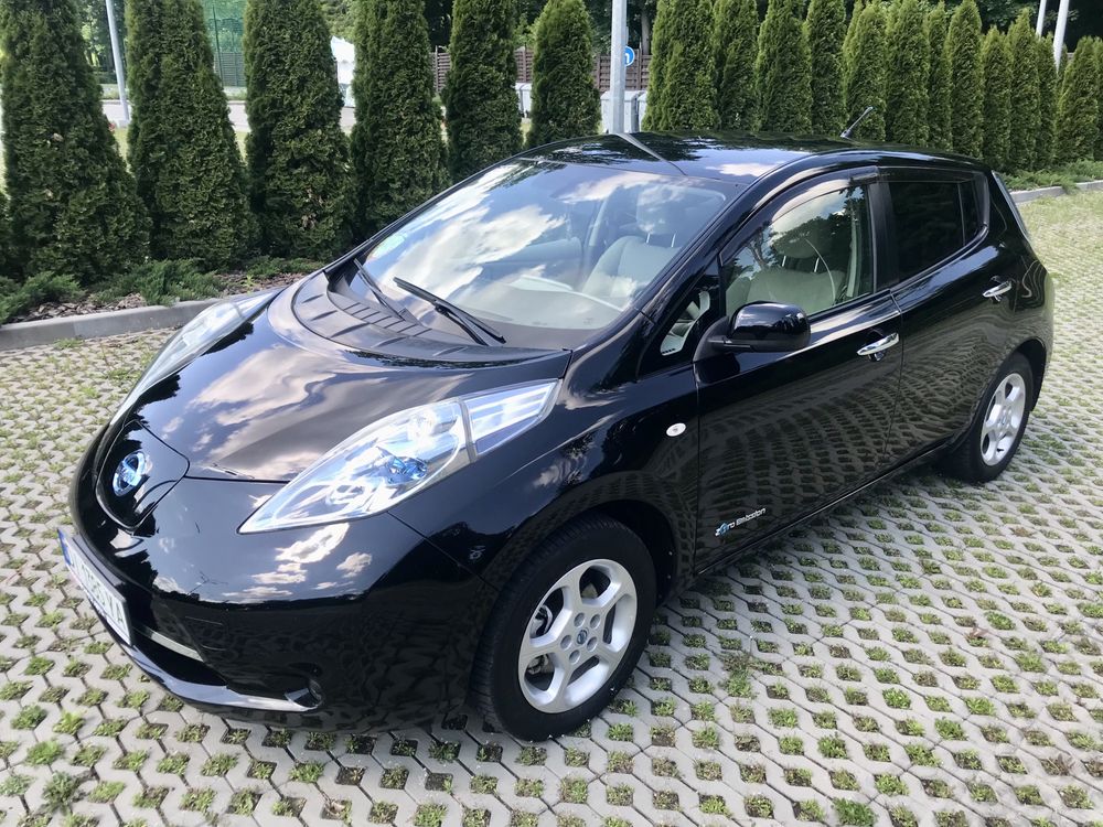 Продам Nissan Leaf SV 24 kw с Webasto