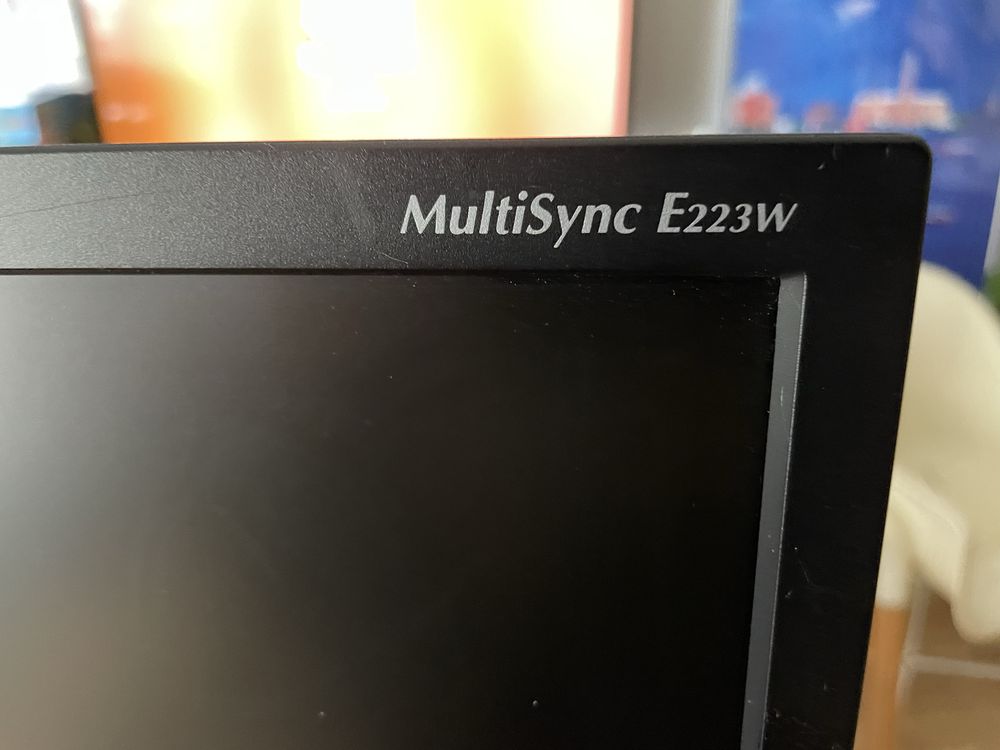 Monitory NEC MultiSync E223W 22”