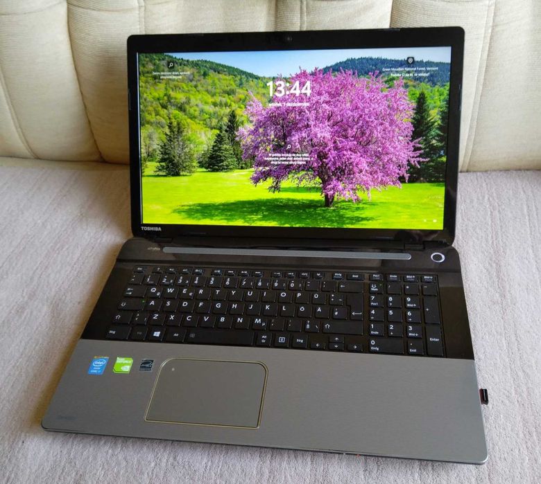 TOSHIBA Satellite L70-A/17,3" FHD/i7 /SSD 275GB/ 16GB RAM/ GT 740M/2