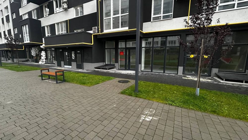 Оренда фасадного приміщення на вул. Трускавецька