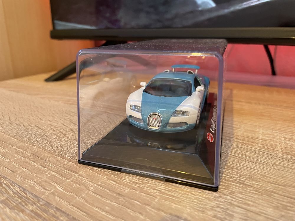 Bugatti Veyron 1:43