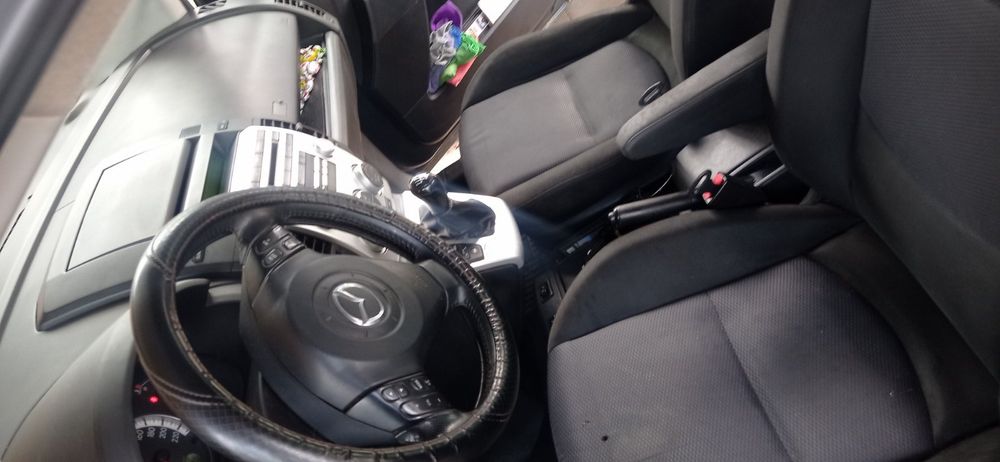 Продам авто Mazda 5
