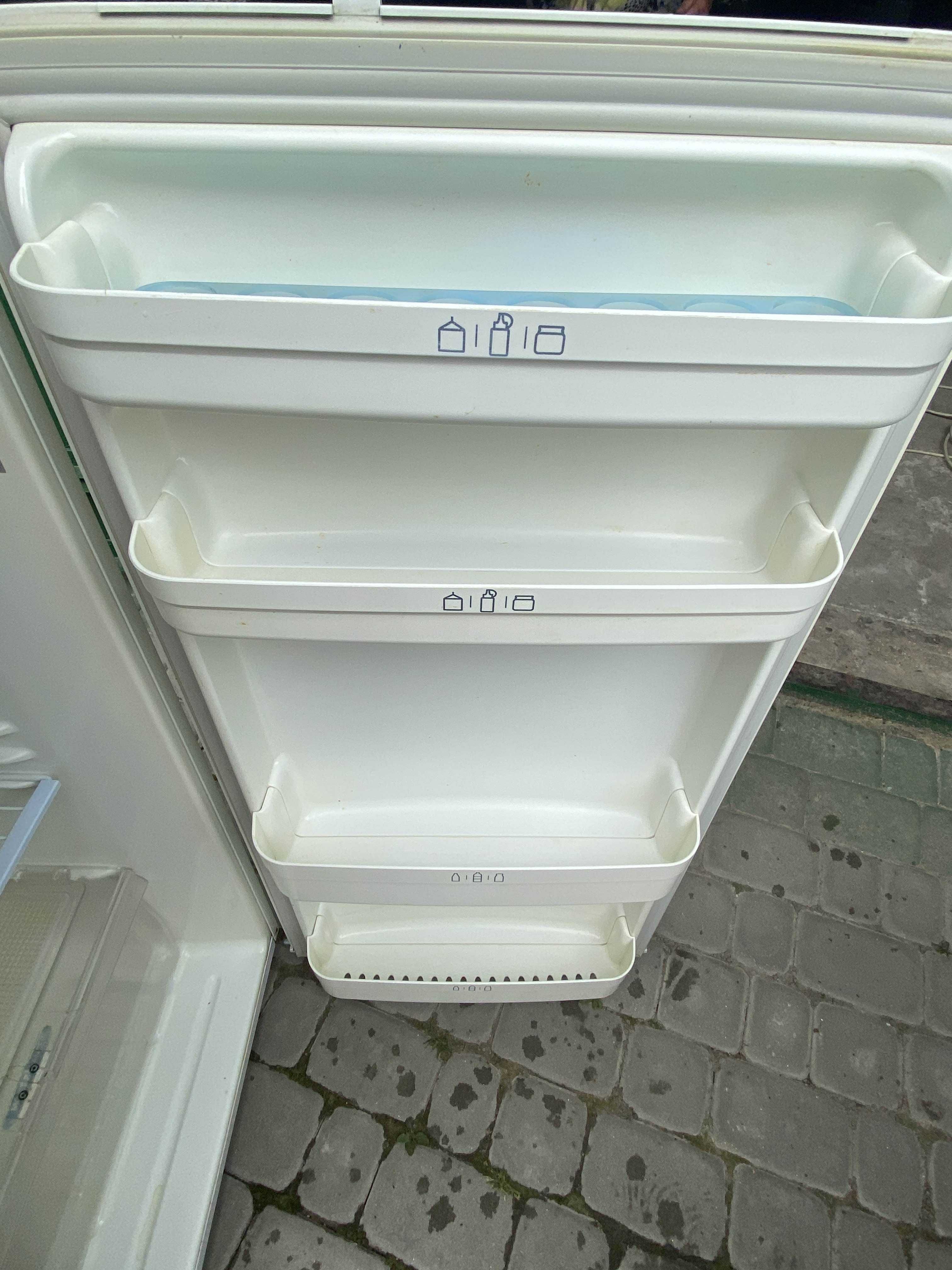 Продаю холодильник LG EXPRESS COOL