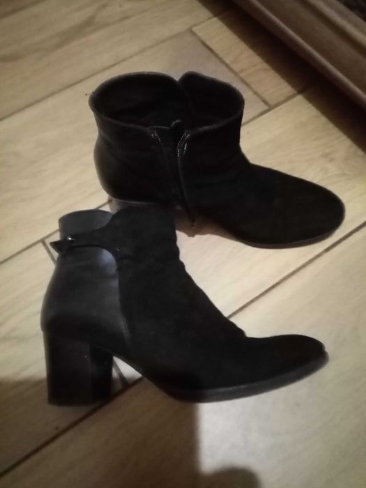 ботфорди 35,5р  черевики 36р,37р