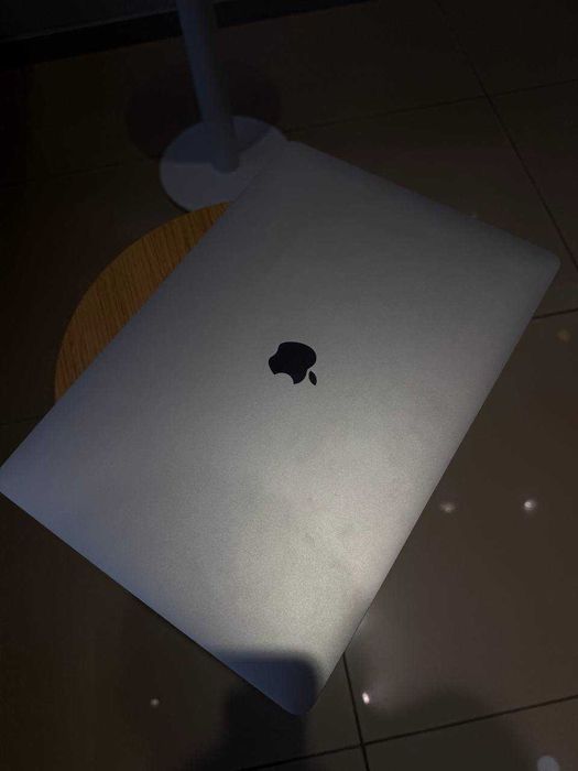 Б/У MacBook Pro 16" 512GB Silver (MVVL2) 2019 i7/16/512 (A)