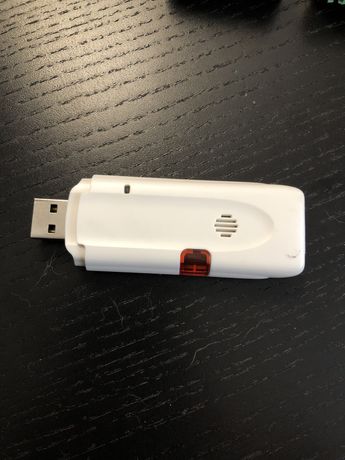 Adaptador USB Z-Wave Plus