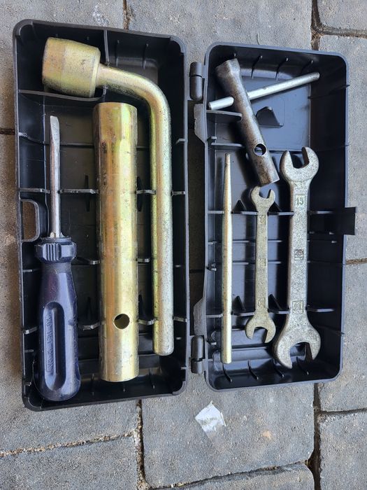 Zestaw kluczy Fiat Polonez