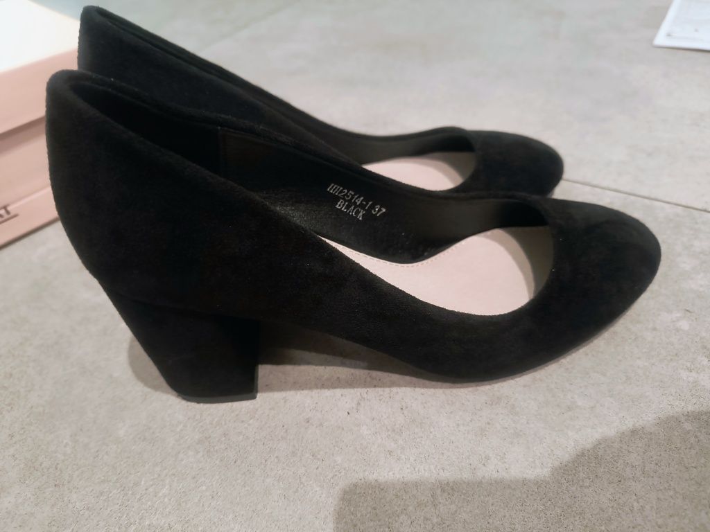Buty na słupku r.37