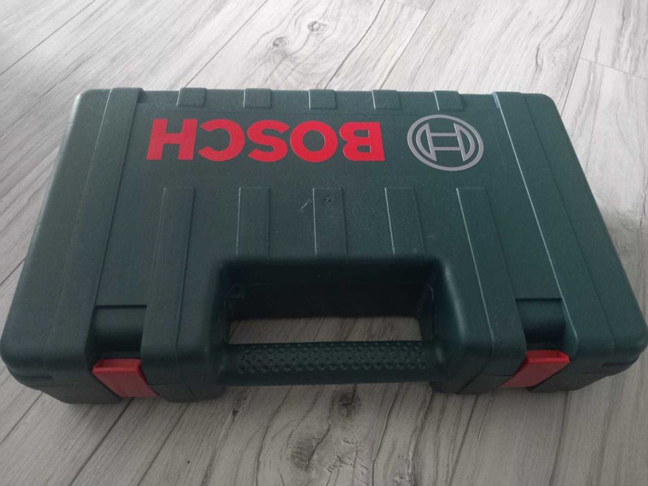 Wiertarka udarowa 3w1 800w.
Wiertarka udarowa