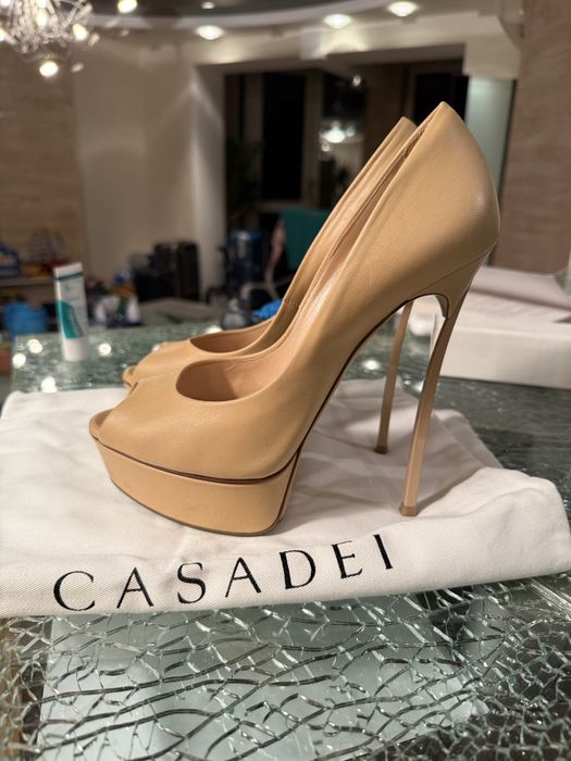 Casadei оригинал 39 размер
