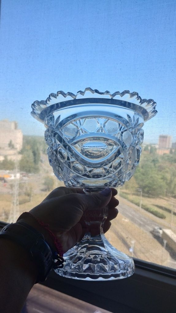 Цукерниця кришталева