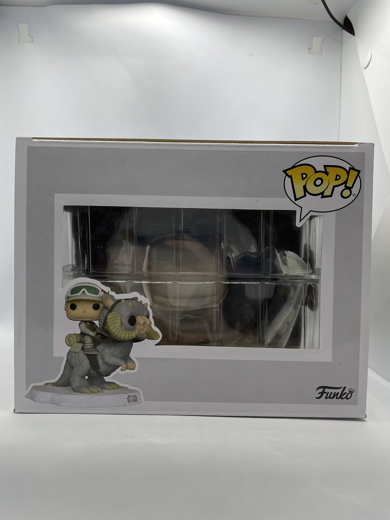 Funko Pop Star Wars 366 Luke Skywalker with Tauntaun #1