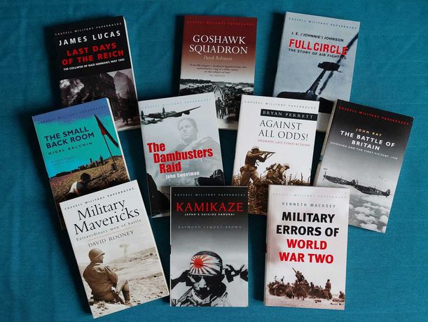 MILITARY COLLECTION-kolekcja 10 książek o tematyce wojskowej w j. ang.