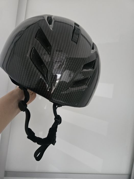 Kask narciarski i snowboardowy