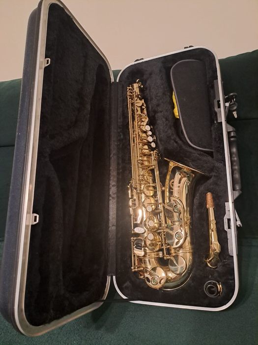 Saksofon altowy B&S z futerałem oryg.