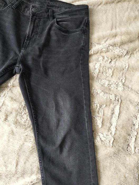 Чоловічі джинси pull and bear